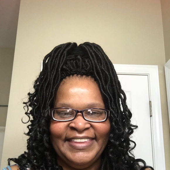 Meet your Posher, Allicia - Picture 1 of 1